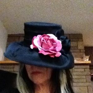 Meet your Posher, Roxanne